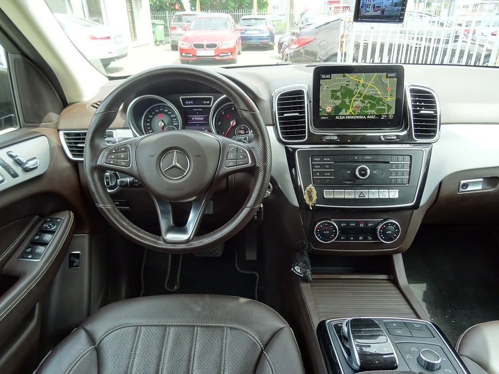 Mercedes  - Niezależny Dealer Mercedes
